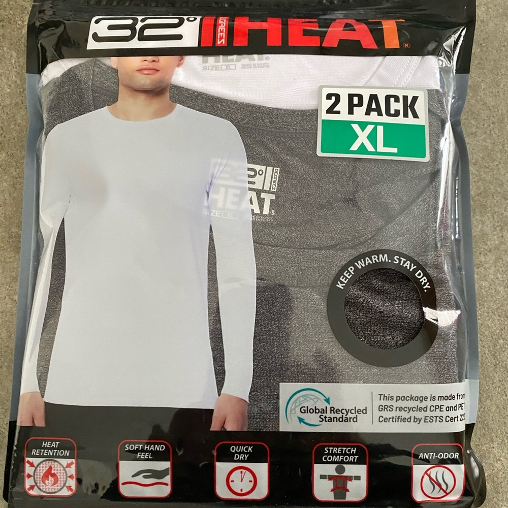 Long sleeve crew neck 32 degree heat for men 2 pack XL. New with tag.